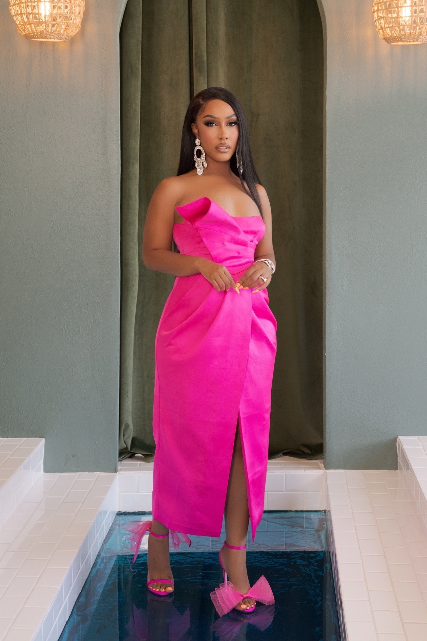 Fuchsia Satin Strapless Dress - Occasion Ready, XS Ellae Lisque - Elegant Dress for Date Nights & Parties Fuchsia Satin Strapless Dress - Occasion Ready, XS Ellae Lisque - Elegant Dress for Date Nights & Parties